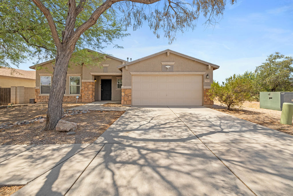 Photo of 5840 E. Tercel Drive