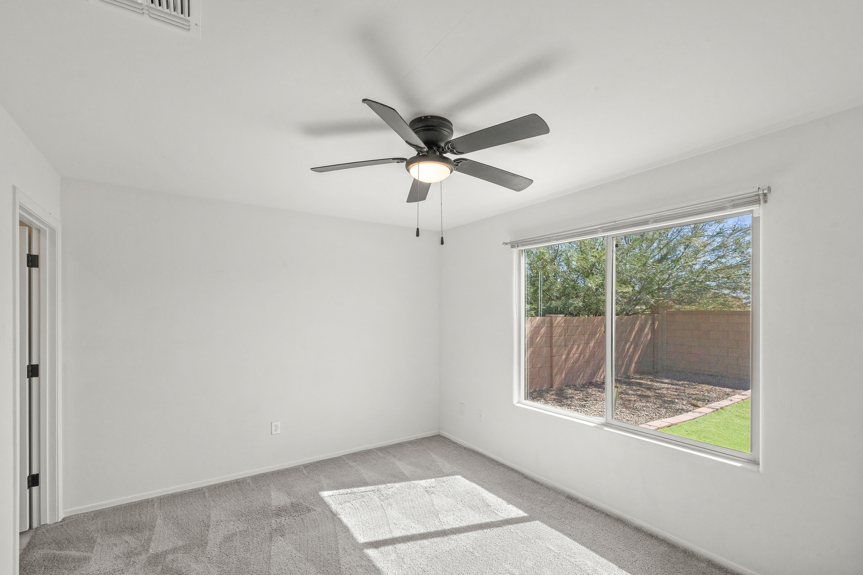 Photo of 1011 W. Calle Calca